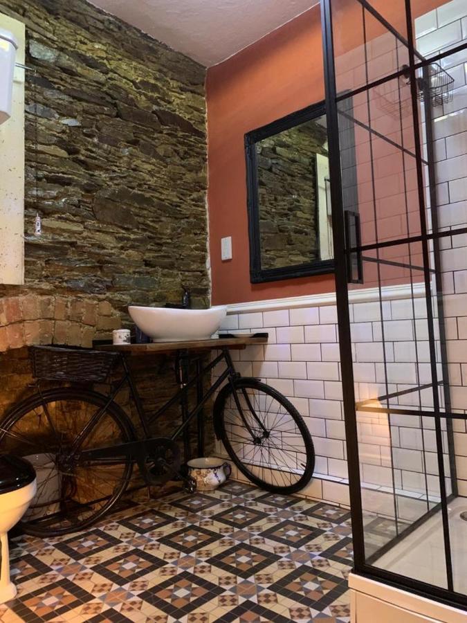 The Attic Apartment At Number 54 Ilfracombe Exteriör bild